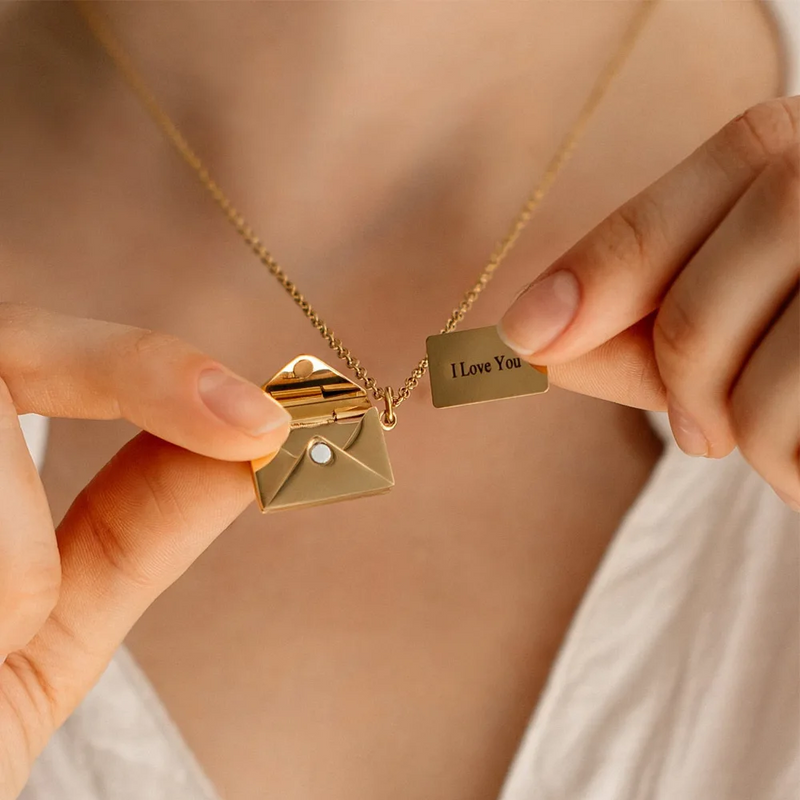 Colar Cartas do amor personalizável - Grave a frase que desejar no pingente - Em aço inoxidável - PROMOÇÃO ESPECIAL DE NATAL 50% OFF + Frete Grátis!