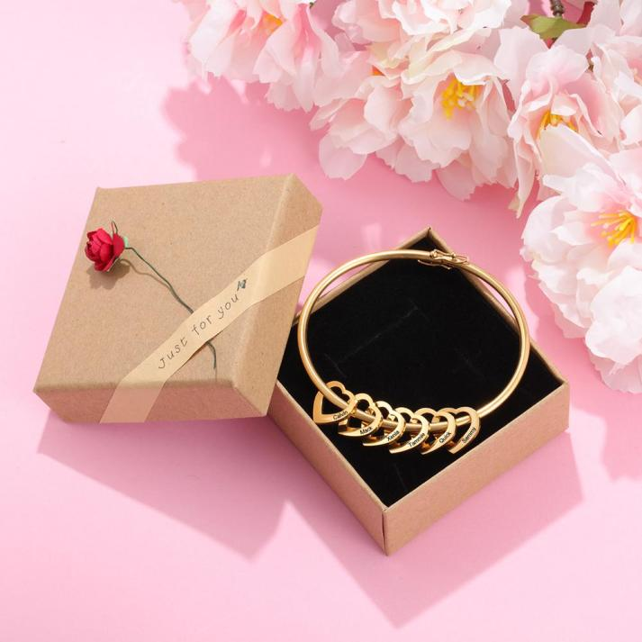 Pulseira Coração de Mãe Personalizável com nomes | Oferta Especial 50% OFF + Frete Grátis Somente Hoje!