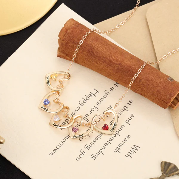 Colar Coração de mãe Personalizável com nomes + Caixa com 6 Rosas eternas aromáticas