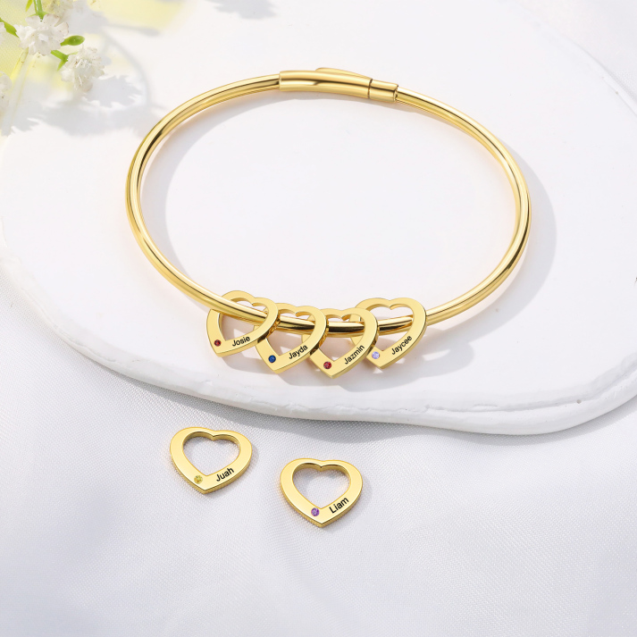 Pulseira Coração de Mãe com pedras zircônia Personalizável com nomes + Caixa com 6 Rosas eternas aromáticas