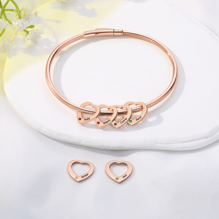 Pulseira Coração de Mãe com pedras zircônia Personalizável com nomes + Caixa com 6 Rosas eternas aromáticas
