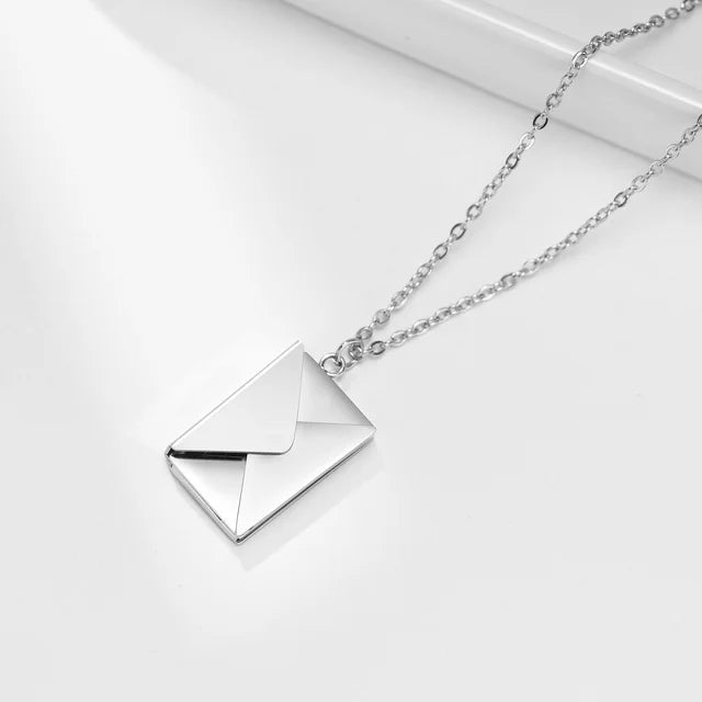 Colar Cartas do amor personalizável - Grave a frase que desejar no pingente - Em aço inoxidável - PROMOÇÃO ESPECIAL DE NATAL 50% OFF + Frete Grátis!