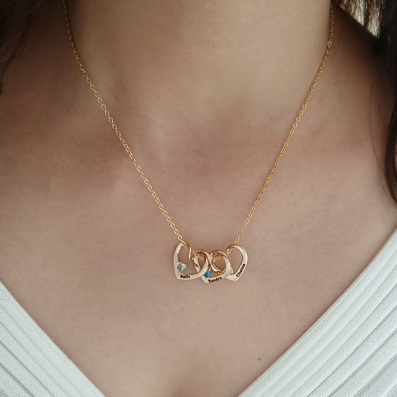 Colar Coração de mãe Personalizável com nomes + Caixa com 6 Rosas eternas aromáticas