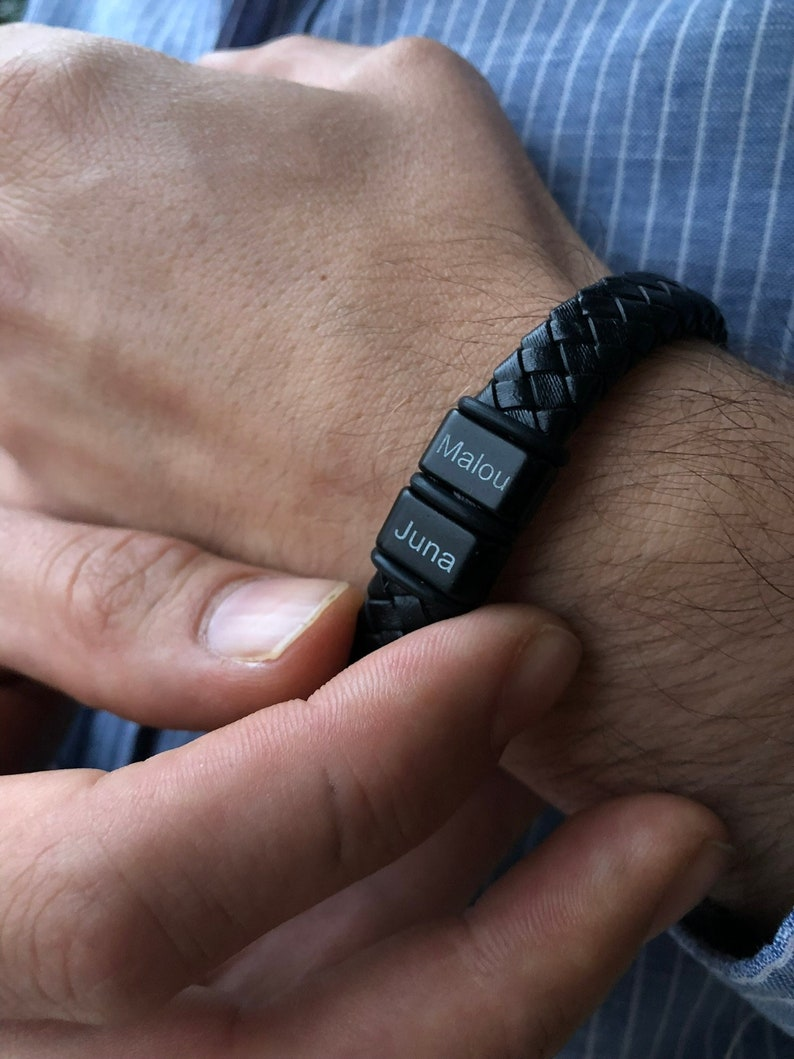Pulseira Masculina Personalizável com nomes | Oferta Especial 50% OFF + Frete Grátis Somente Hoje!